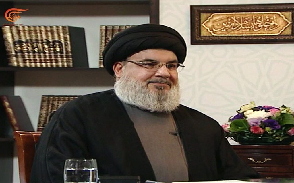 Hassan Nasrallah, chef de l'organisation terroriste du Hezbollah, est interviewé sur la chaîne de télévision libanaise al-Mayadeen, le 26 janvier 2019 (Capture d'écran)