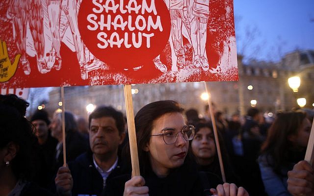 Rassemblement place de la République pour protester contre l'antisémitisme, à Paris, en France, le mardi 19 février 2019. (Crédit : AP / Thibault Camus)