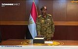 Le général Abdel Fattah al-Burhane, prend la tête de la transition au Soudan en deux jours, est un militaire respecté par ses pairs mais inconnu du grand public. (Crédit : capture d'écran TV5 Monde)