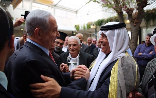 Le Premier ministre Benjamin Netanyahu lors d'une réunion avec des dirigeants arabes israéliens, le 23 mars 2015. (Autorisation)