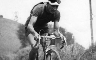 Gino Bartali, grand champion cycliste et résistant, durant le Tour de France 1938, qu’il a remporté. (Crédit : Fulgur Photo-Press / Domaine public)
