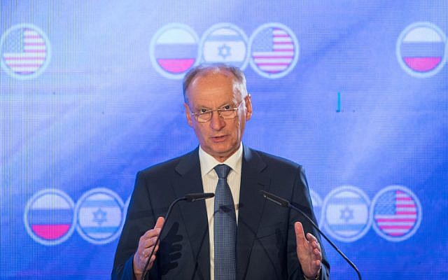 Le secrétaire du conseil à la sécurité russe Nikolai Patrushev lors d'un sommet trilatéral avec Israël et les Etats-Unis, à l'Orient Hotel de Jérusalem, le 25 juin 2019. (Crédit : Noam Revkin Fenton\Flash90)