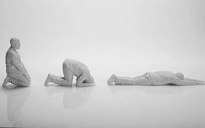 "Moi" de l'artiste Arik Weiss, son étude de ses postures pendant la prière. (Autorisation : Arik Weiss)