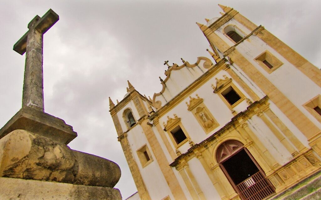 La cathédrale d'Olinda à Olinda, au Brésil, dans cet extrait de "Children of the Inquisition". (Lovett Productions)
