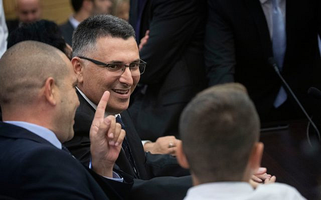 Gideon Saar, membre du Likud, lors de la réunion des factions du parti lors de la séance d'ouverture de la 22e Knesset, le 3 octobre 2019. (Hadas Parush/Flash90)