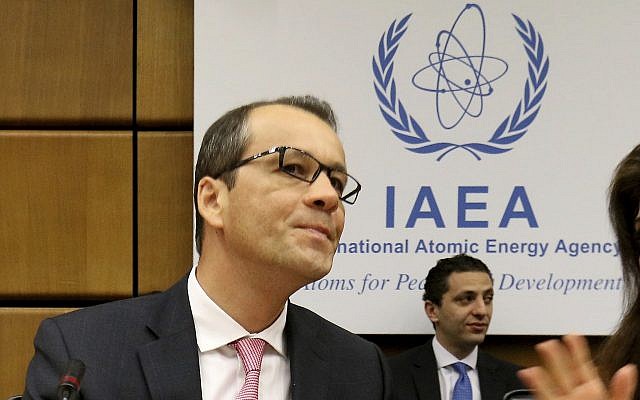 Le Roumain Cornel Feruta, Directeur général de l'Agence internationale à l'énergie atomique (AIEA), attend le début d'une réunion la commission des gouverneurs de l'AIEA au centre international à Vienne, en Autriche, le 1 août 2019. (Ronald Zak/AP)