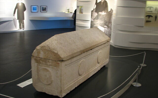 Le sarcophage de la reine Hélène d’Adiabène. (Crédit : Hanay / CC BY-SA 3.0)