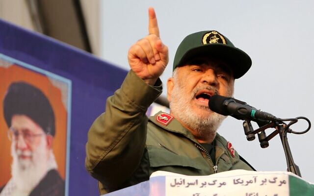 Le commandant des Gardiens de la révolution iraniens, le général de division Hossein Salami, s'exprime lors d'un rassemblement pro-gouvernemental sur la place centrale Enghelab de la capitale Téhéran, le 25 novembre 2019. (ATTA KENARE / AFP)