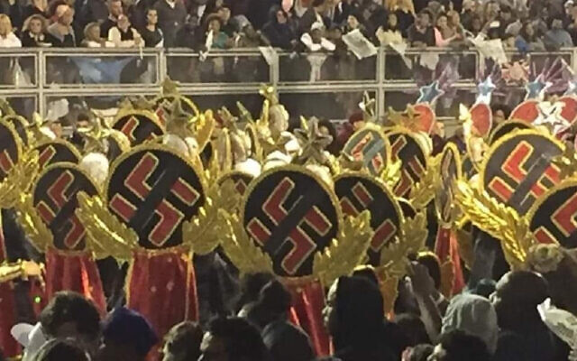 Des danseurs dans l'immense défilé de carnaval de Sao Paulo portaient des croix gammées (Capture d'écran/Globo TV via JTA)