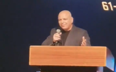Boaz Golan s'exprime lors d'une conférence du Likud à Eilat, le 20 février 2020 (Capture d'écran: Twitter)