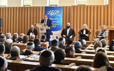 Le président du Consistoire, Joel Mergui, intervient lors de la conférence annuelle de l'Association juive européenne à Paris, le 25 février 2020. (Yoni Rykner)
