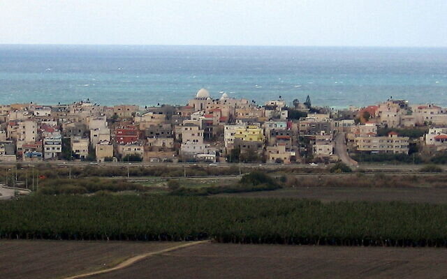 La ville arabe israélienne de Jisr az-Zarqa, dans le nord d’Israël. (Crédit : Golf Bravo / Domaine public)