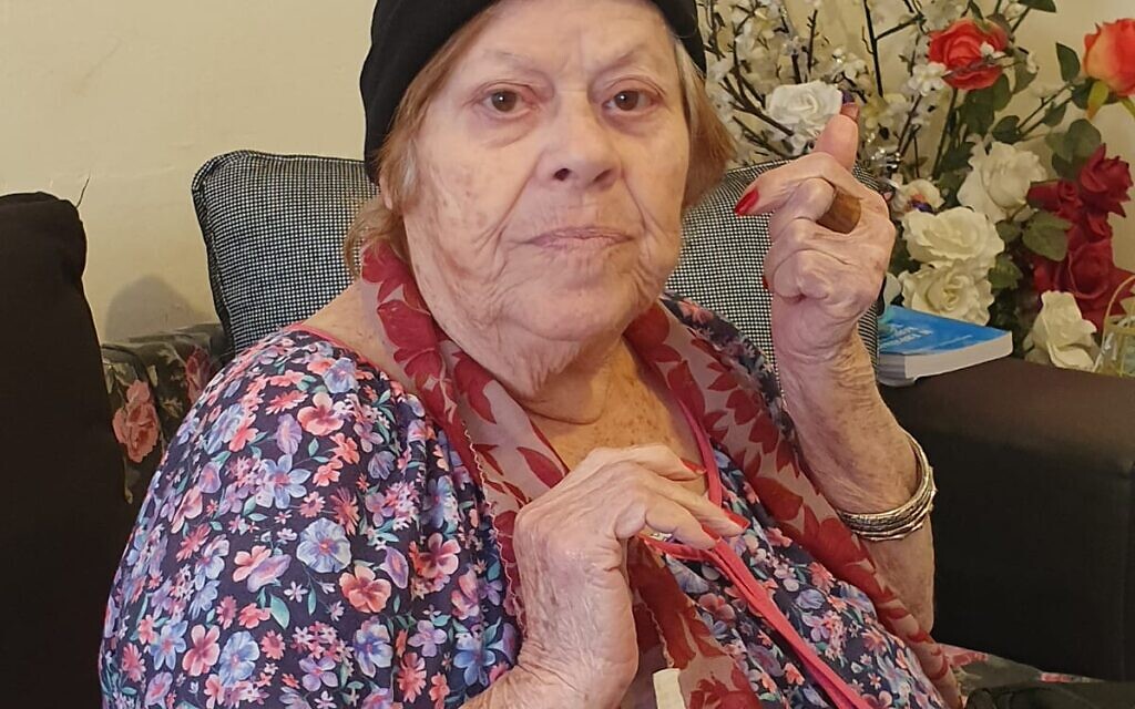 La survivante d'Auschwitz Malka Zaken âgée de 92 ans (Autorisation)
