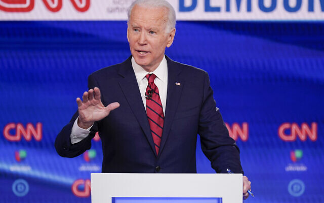 L'ancien vice-président Joe Biden participe à un débat lors des primaires du parti démocrate pour la présidentielle aux studios de CNN à Washington, le 15 mars 2020. (AP/Evan Vucci)