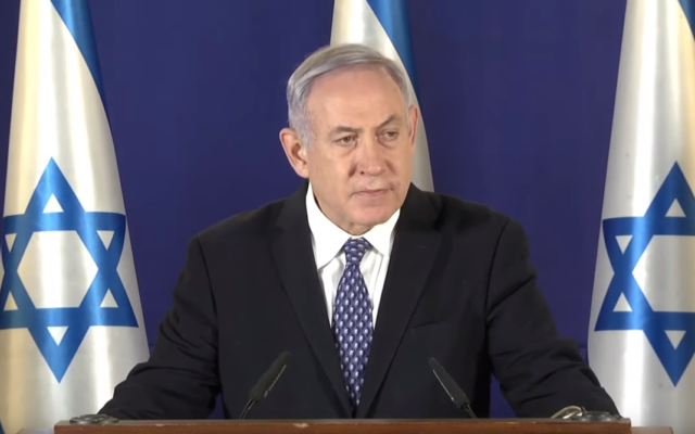 Le Premier ministre Benjamin Netanyahu informe les Israéliens sur la situation dans la lutte contre l'épidémie de coronavirus, le 1 avril 2020. (Capture d'écran de vidéo)