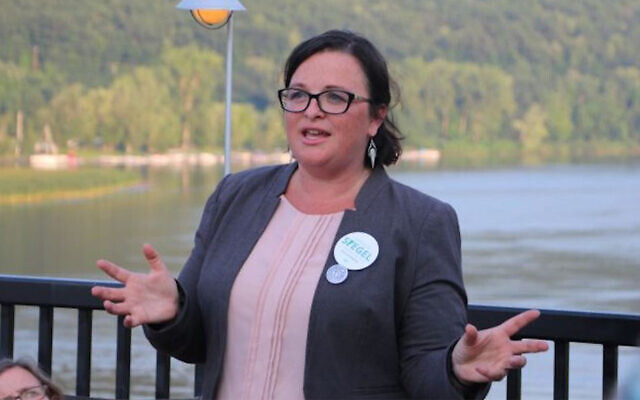Brenda Siegel, femme politique dans le Vermont. (Crédit : Brenda for Vermont via JTA)