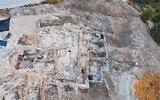 Image aérienne de la fouille du quartier d'Arnona d'un complexe administratif de 2 700 ans à Jérusalem. (Yaniv Berman, Israel Antiquities Authority)