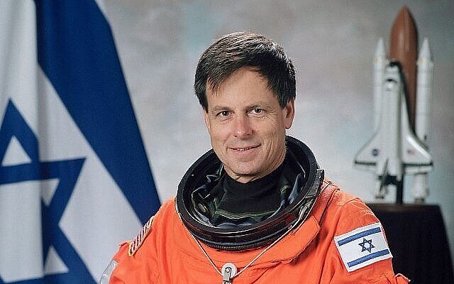 Ilan Ramon, premier astronaute israélien. (Crédit : NASA)
