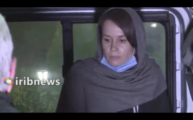 L'universitaire britanno-australienne Kylie Moore-Gilbert est vue à Téhéran, en Iran. (Télévision d'État iranienne via AP)