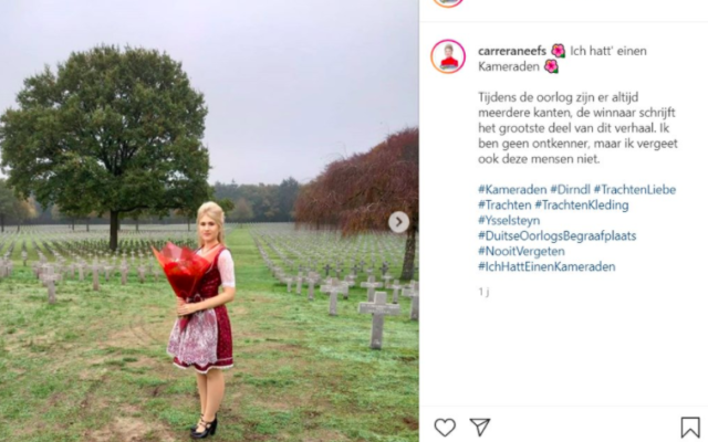 Carrera Neefs, élue belge d’extrême droite, sur la tombe d'un soldat SS au cimetière militaire d'Yssenstein (Pays-Bas), le 11 novembre 2020. (Crédit : Carrera Neefs / Instagram)