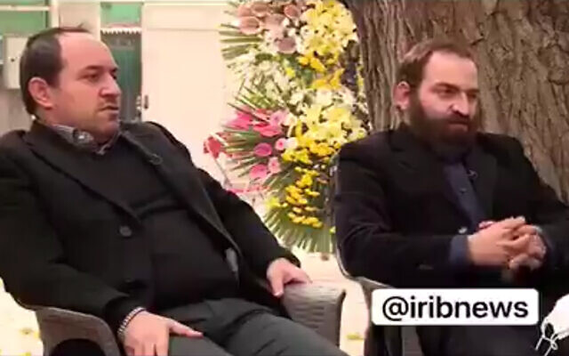 Les fils du physicien nucléaire Mohsen Fakhrizadeh dans un entretien accordé à une chaîne publique iranienne, diffusée le 4 décembre 2020. (Capture d'écran/Twitter)
