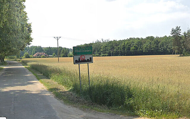 L'entrée du village de Malinowo, en Pologne. (Crédit : Google Maps)