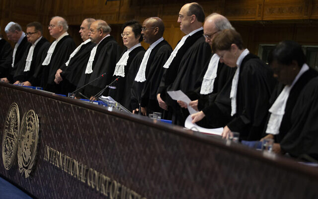 Photo d'illustration : Une session de la Cour internationale de justice à La Haye, aux Pays-Bas, le 11 décembre 2019. (Crédit : Peter Dejong/AP)