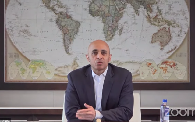 Yousef al-Otaiba, ambassadeur des Émirats arabes unis aux États-Unis, s'exprime lors d'une conférence sur Zoom organisée par le Washington Institute for Near East Policy, le 1er février 2021. (Capture d'écran/YouTube)