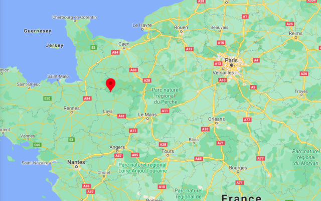 Localisation de Couesmes-Vaucé, en Mayenne. (Crédit : Google Maps)