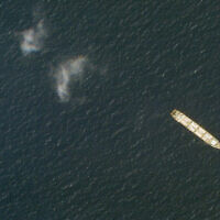 Illustration. Cette photo satellite du 1er octobre 2020 de Planet Labs Inc. montre le cargo iranien MV Saviz dans la mer Rouge, au large des côtes du Yémen. (Planet Labs Inc. via AP)