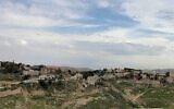 Vue de Kfar Adumim, une implantation de Cisjordanie dans le désert de Judée, le 5 mars 2019. (Crédit : Amanda Borschel-Dan/Times of Israel)