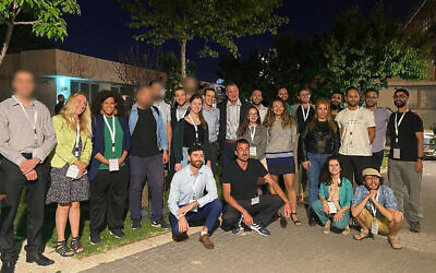 Des participants à un événement technologique à Jérusalem, qui a été organisé par JVP. Des visages ont été floutés pour des raisons de sécurité. (Autorisation)