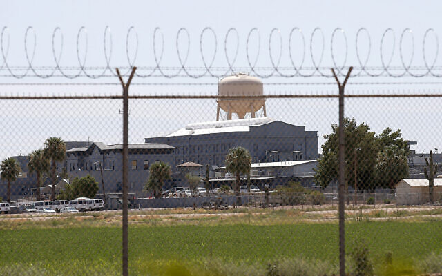La prison d'État de Florence, en Arizona, qui abrite la chambre à gaz de l'État, le 23 juillet 2014. (Crédit : AP)