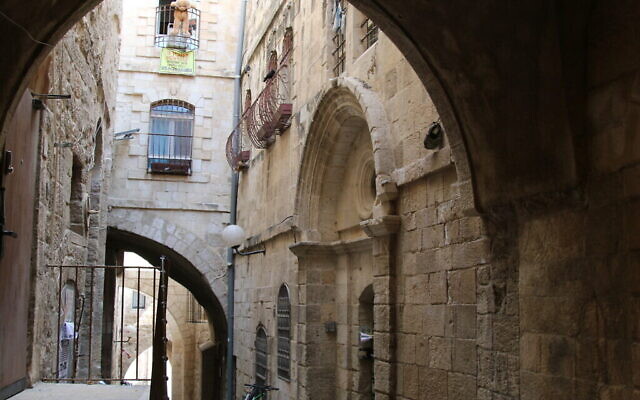 La première école Lamel était située dans la rue Misgav Ladach, dans la vieille ville de Jérusalem. (Crédit : Shmuel Bar-Am)