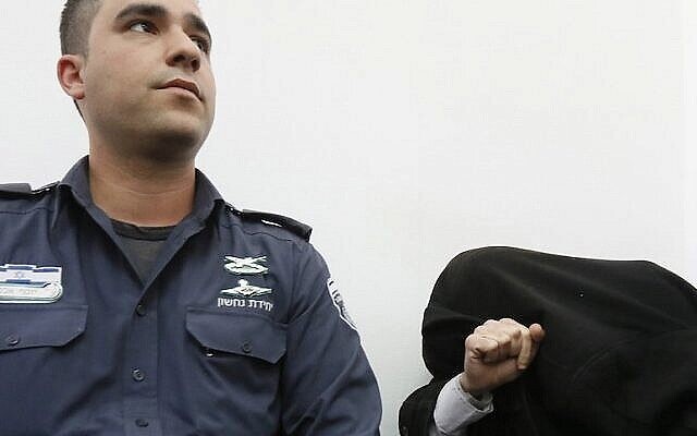 Illustration : Un homme soupçonné d'abus sexuels lors d'une audience au tribunal de Jérusalem. (Crédit : Kobi Gédéon/Flash90)