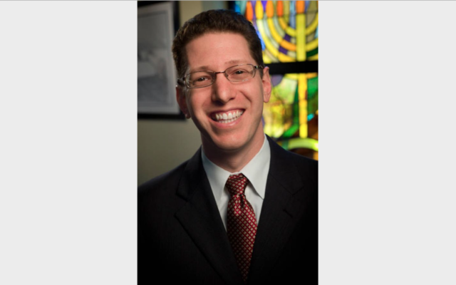 Le rabbin Charlie Cytron-Walker, qui a été pris en otage à l'intérieur de la Congrégation Beth Israël à Colleyville, Texas, le 15 janvier 2022. (Crédit : JTA)