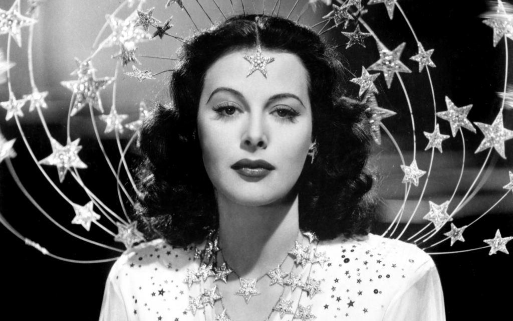 Hedy Lamarr dans le film de 1941 "Ziegfeld Girl". (Crédit : Autorisation Alexandra Dean)