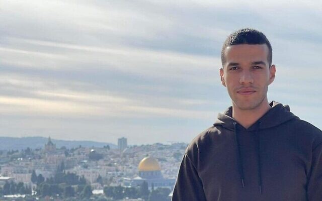Diaa Hamarsheh, un terroriste palestinien qui a abattu cinq personnes à Bnei Brak le 29 mars 2022 (Crédit : Autorisation)