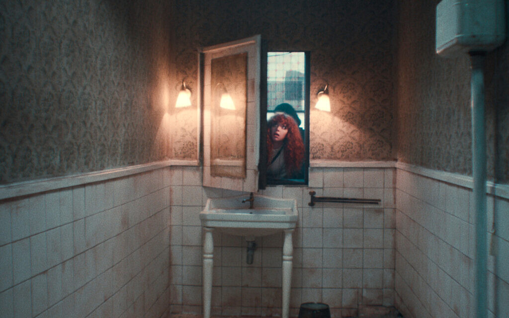 Natasha Lyonne dans le rôle de Nadia Vulvokov dans l'épisode 205 de "Poupée russe". (Autorisation de Netflix © 2022)