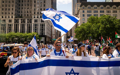 La parade "Celebrate Israel" à New York, le 22 mai 2022. (Crédit: Luke Tress/Times of Israel) 