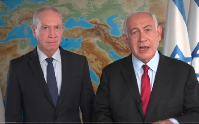 Capture d'écran d'une vidéo du leader de l'opposition le député Benjamin Netanyahu, à droite, et de son collègue du parti Likud le député Yoav Gallant, le 19 mai 2022. (Crédit: Twitter)