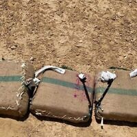 Drogue saisie lors d’une tentative de contrebande à la frontière égyptienne, le 27 juin 2022. (Crédit : Armée israélienne)
