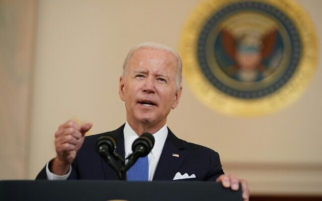 Le président américain Joe Biden s'adressant à la nation après la décision de la Cour suprême des États-Unis d'annuler le jugement Roe v. Wade, à la Maison Blanche à Washington, DC, le 24 juin 2022. (Crédit: Mandel Ngan/AFP)