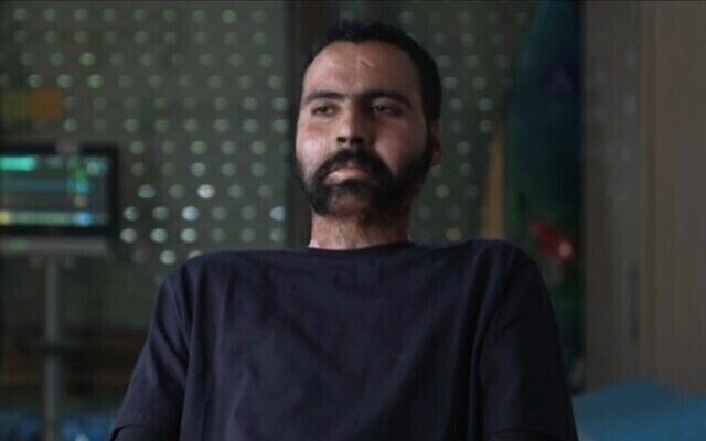 Itzik Saidyan, ancien combattant de Tsahal qui s’est immolé en signe de protestation contre le traitement par l’armée de son stress post-traumatique, lors d’une interview avec la Douzième chaine. (Crédit : Douzième chaine)