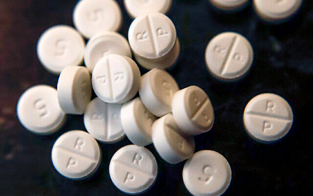 Pilules de 5 mg d'oxycodone, le 17 juin 2019. Illustration (Crédit : Keith Srakocic/AP)