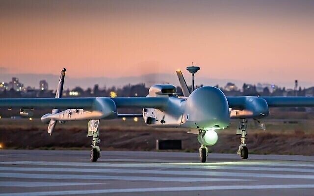 Un drone IAI EItan à la base aérienne de Tel Nof, pendant l’Opération Aube, début août 2022. (Armée israélienne)