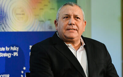 L'ancien chef d'état-major de Tsahal, Gadi Eisenkot, s'exprimant lors d'une conférence à l'université Reichman de Herzliya, le 17 mai 2022. (Crédit : Avshalom Sassoni/Flash90) 