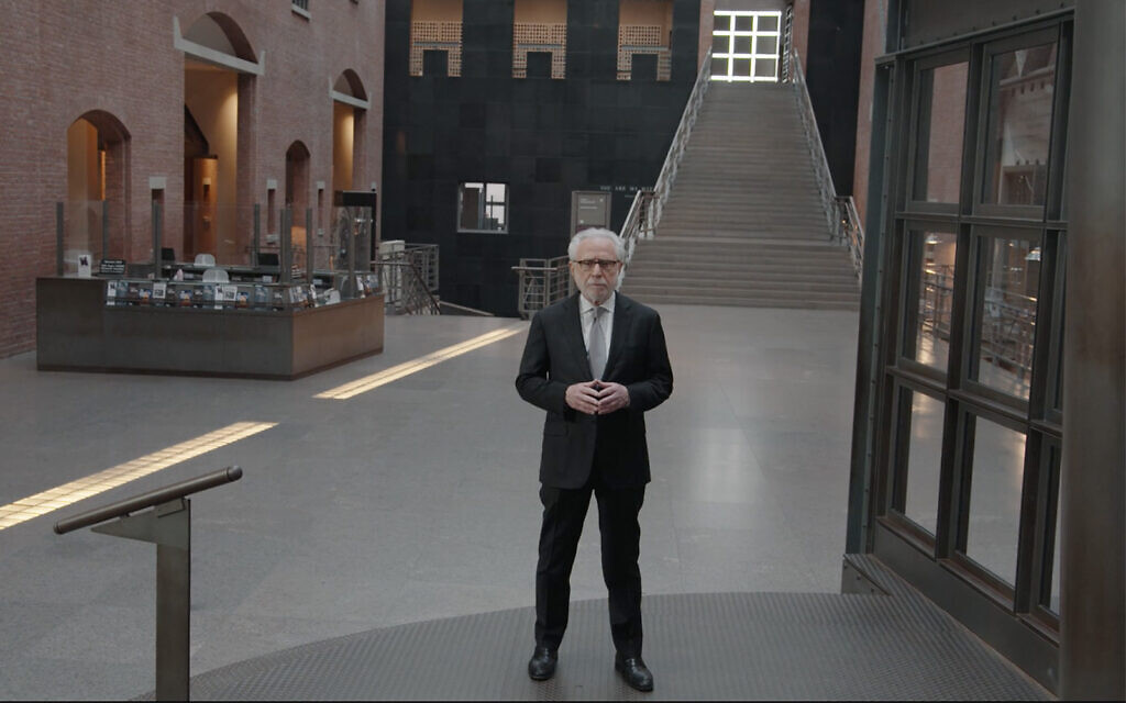 Wolf Blitzer, célèbre présentateur de CNN et fils de survivants, se confie - Vimarsana News