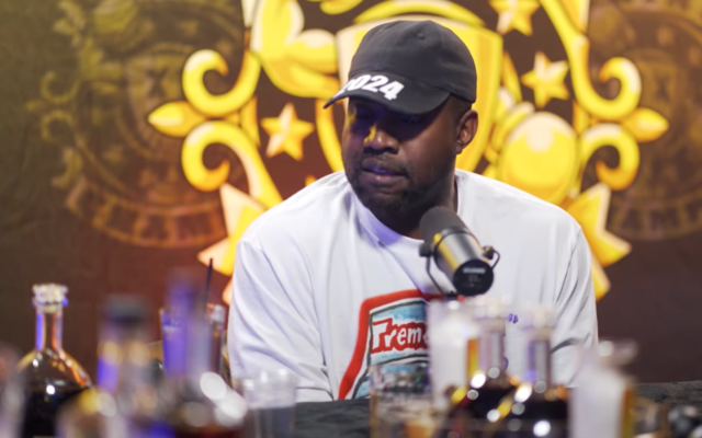 Kanye West sur le podcast "Drink Champs", le 16 octobre 2022. (Crédit : Youtube)
