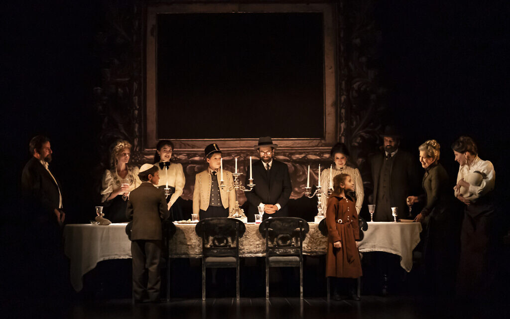  Une scène de la production de Broadway de la pièce de Tom Stoppard "Leopoldstadt", en octobre 2022. (Crédit : Joan Marcus)